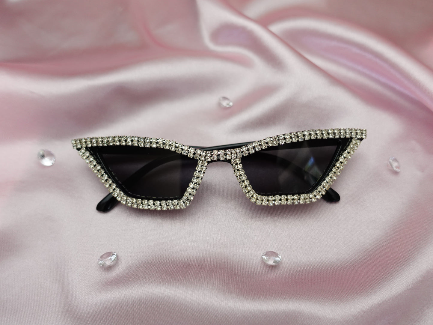 Cloud Dote Rhinestone Cat Eye Sunglasses